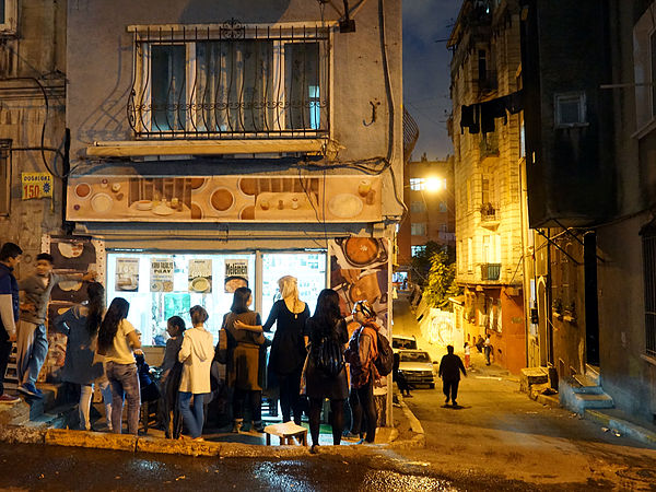 ec968d_f5ceed3968bc4f2b9a2c8afea3855f3a-mv2_d_3891_2390_s_2